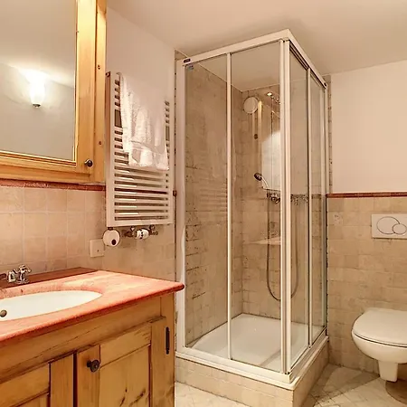 3 Bedrooms Near Center Terrasse Wifi Equiped Kitchen 公寓
